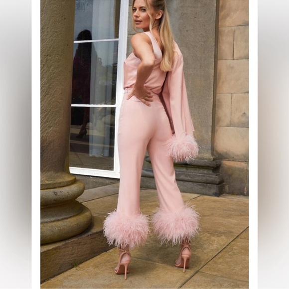 Nadine Merabi
MARGOT BLUSH TROUSERS
Size XS/UK 6
Color BLUSH - Picture 2 of 2